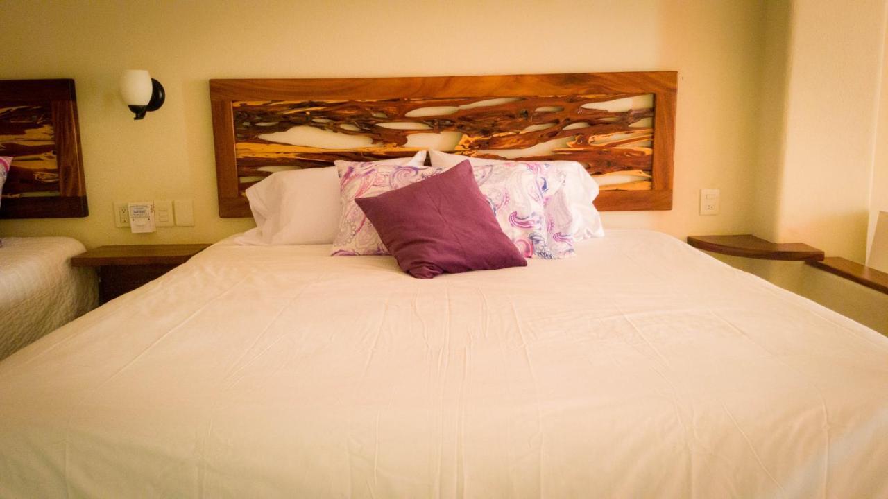 Bonito Hotel By Arans Zihuatanejo Buitenkant foto